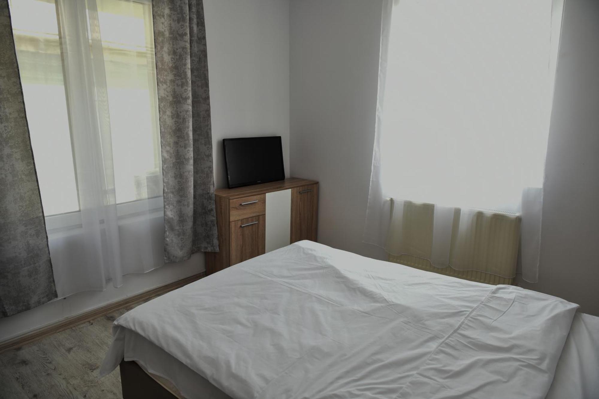 Apartament'S Moise Турда Екстер'єр фото